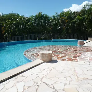 Ezana En Rez De Jardin Dans Une Résidence Calme Avec Piscine Appartement