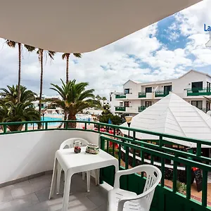 https://malu-beach-apt-w-pool-on-las-cucharas-beach-ct.in-canary-islands.com